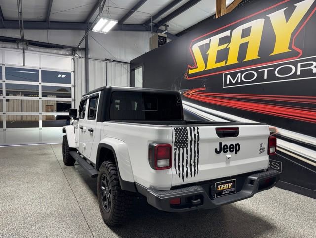 Used 2023 Jeep Gladiator Sport AWD/4WD image 14