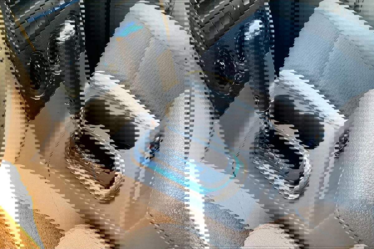 Used 2006 Ford Explorer XLT RWD image 15