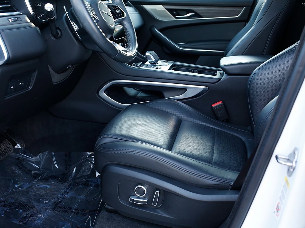 Used 2022 Jaguar F-PACE S image 27