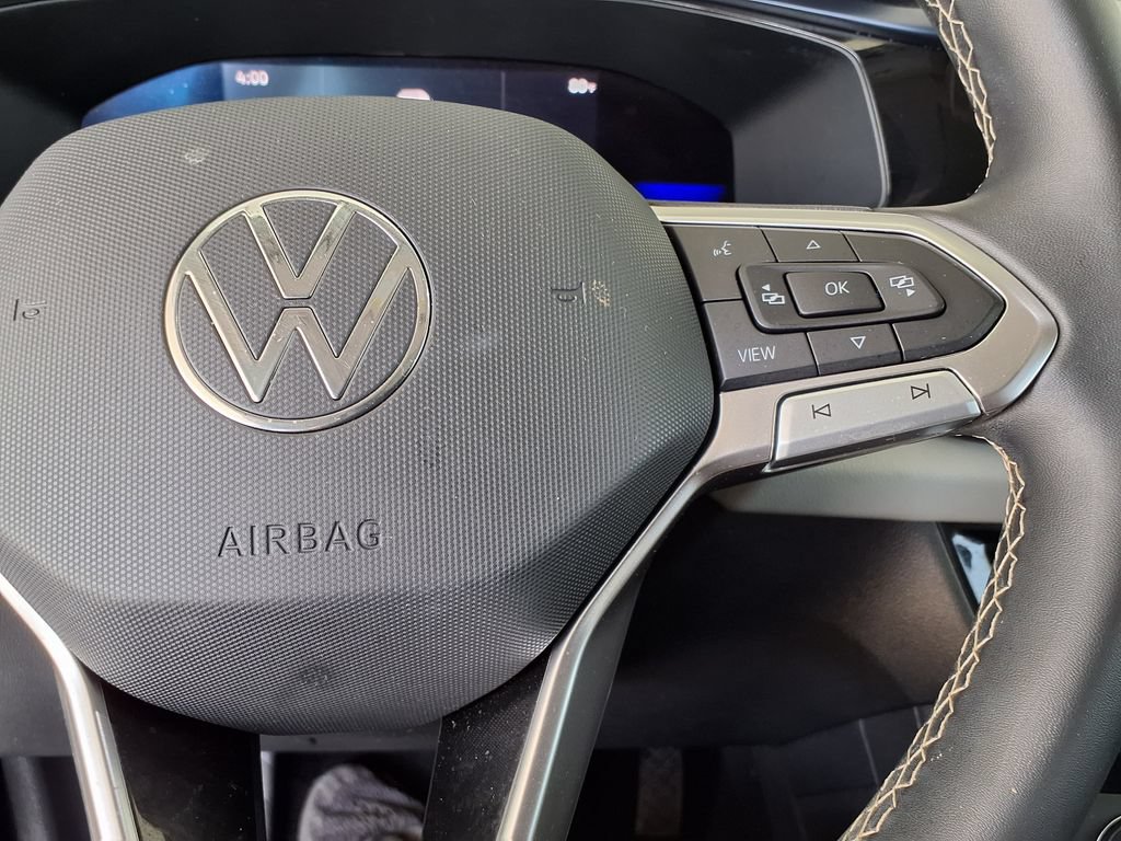 Used 2022 Volkswagen Taos SE FWD image 26