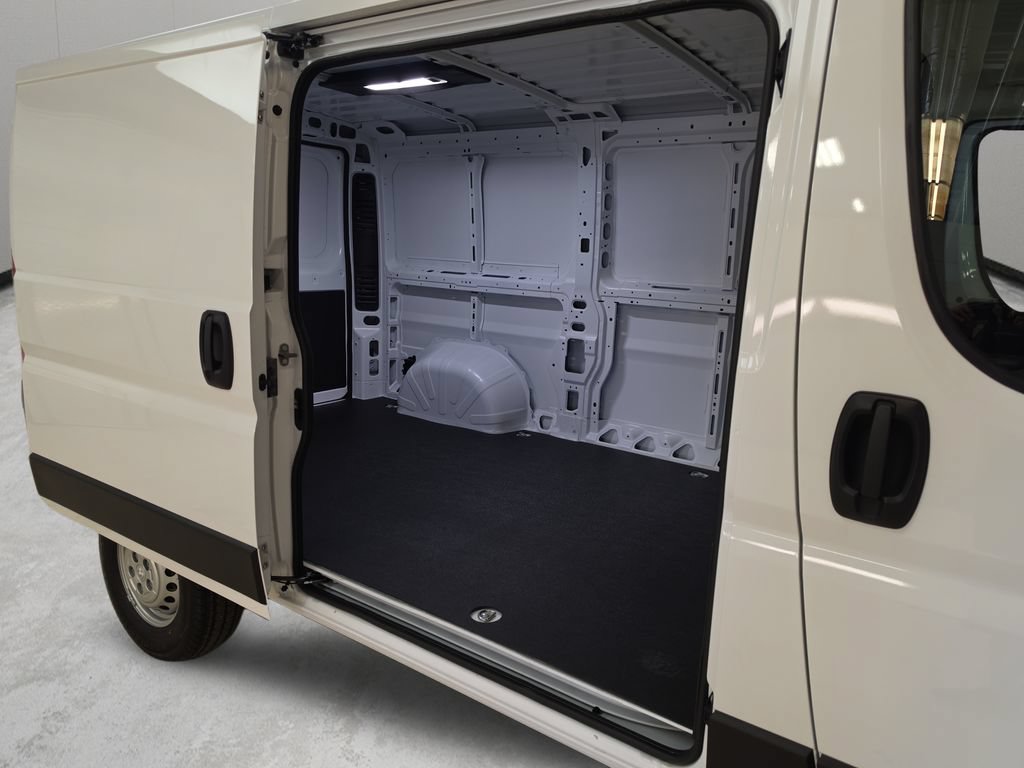New 2026 RAM ProMaster 1500 w/ Convenience Group FWD image 25