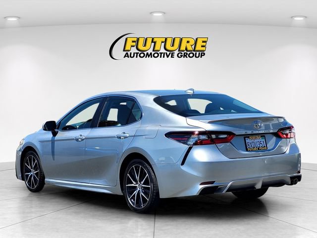 Used 2021 Toyota Camry SE FWD image 6