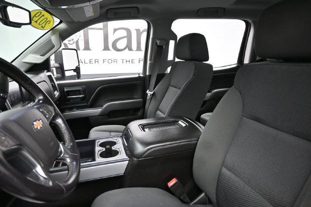 Used 2019 Chevrolet Silverado 2500 LT w/ LT Convenience Package AWD/4WD image 17