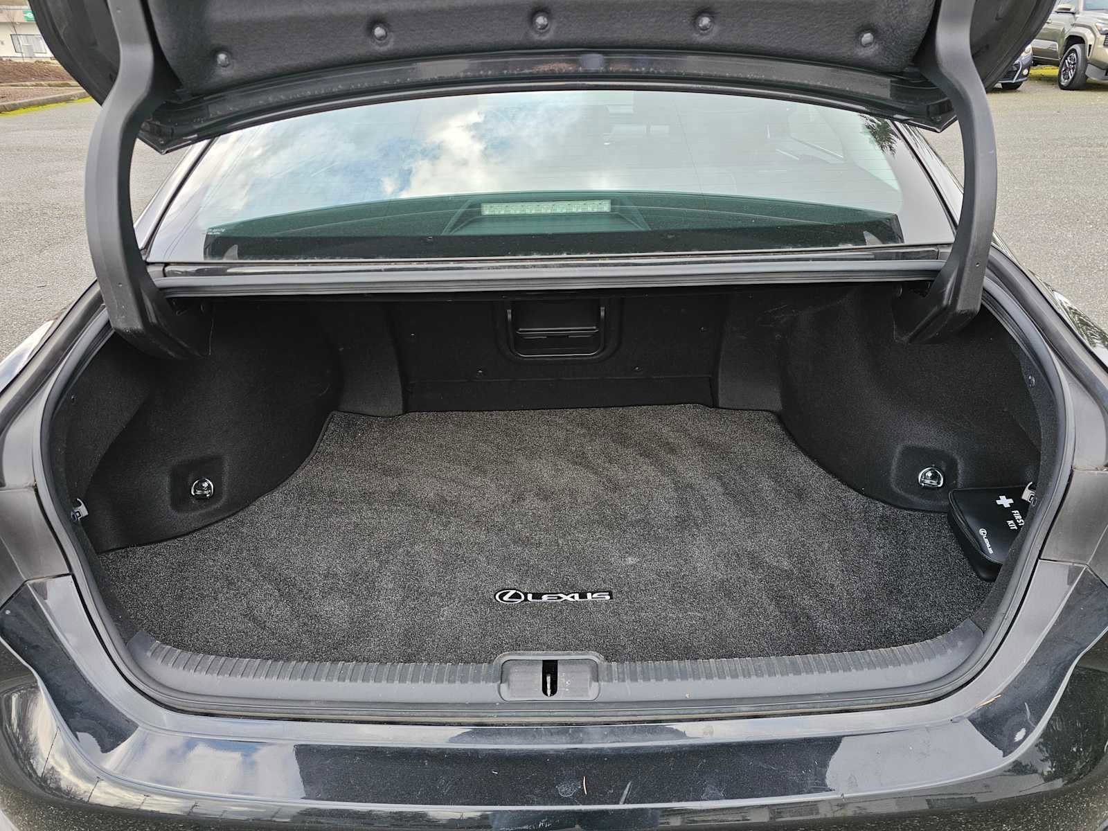 Used 2021 Lexus ES 350 w/ Premium Package image 14