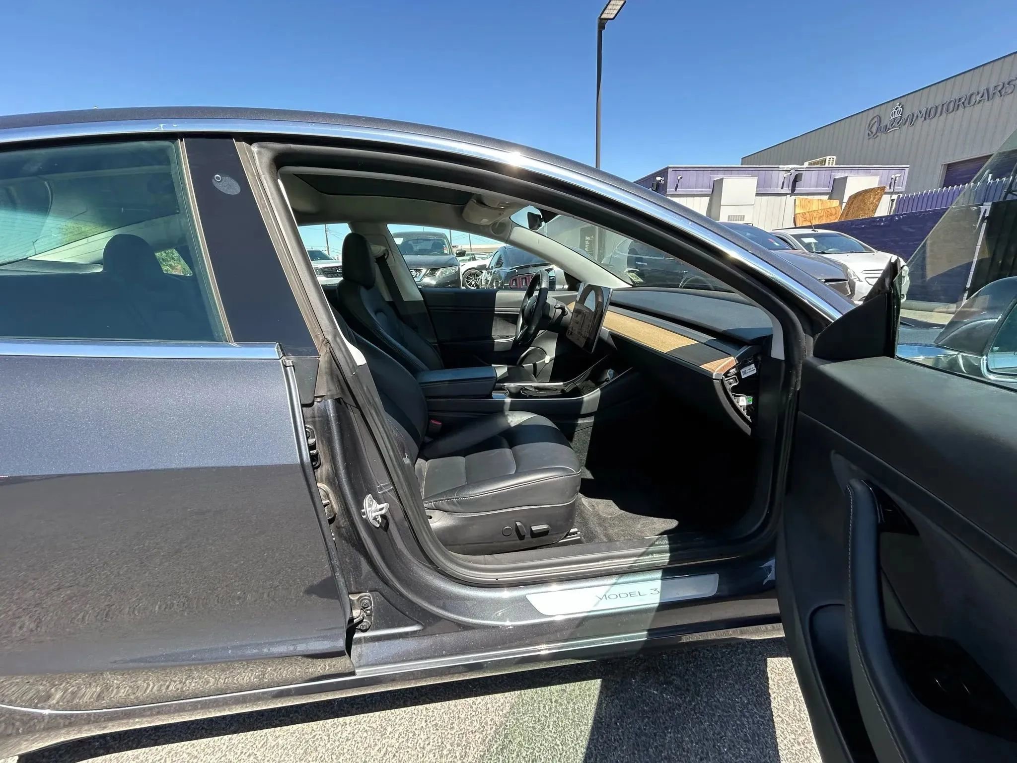 Used 2019 Tesla Model 3 Standard Range image 13