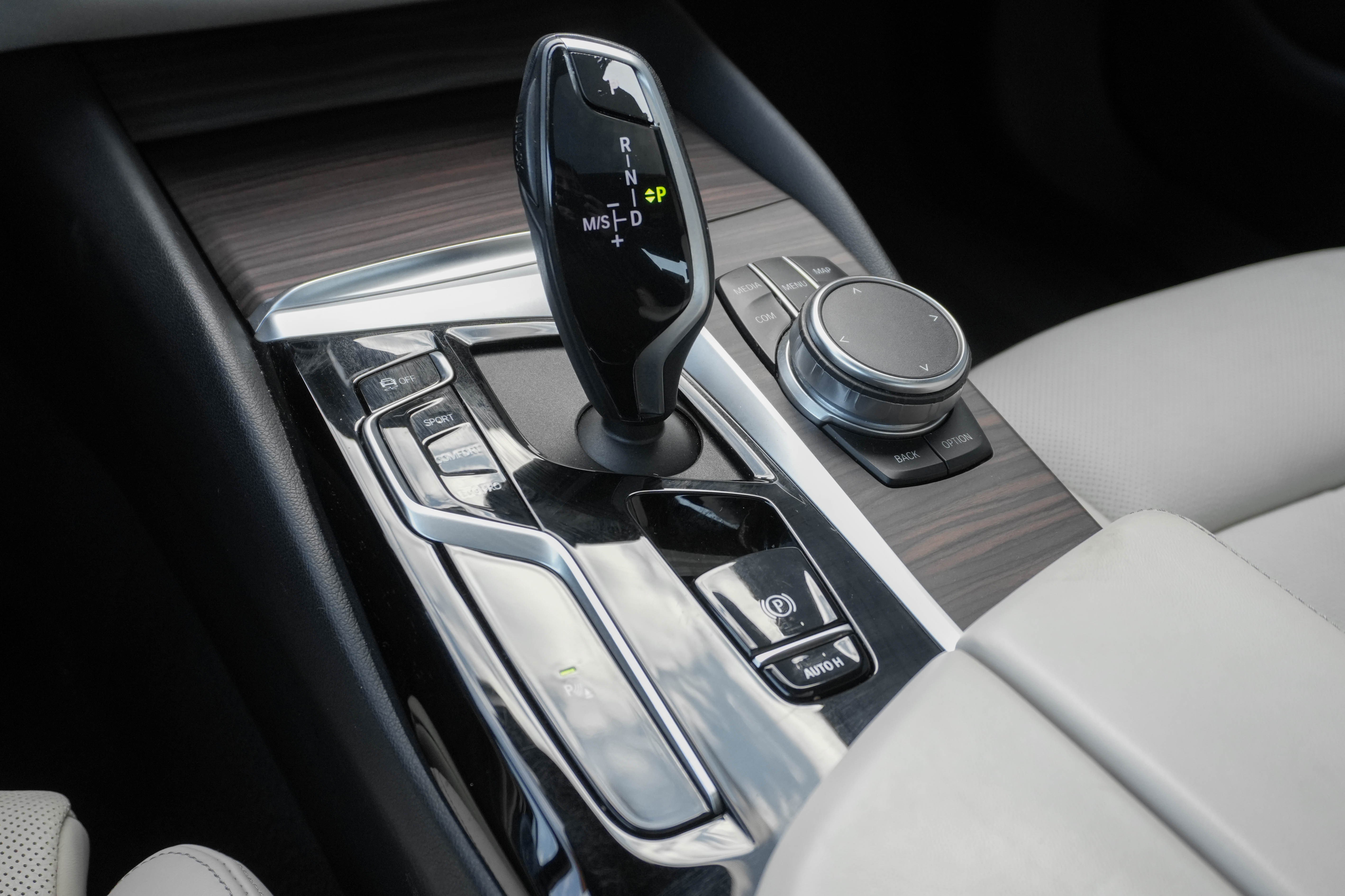 Certified 2023 BMW 540i w/ Premium Package image 26