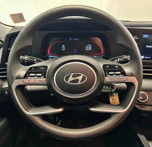 Used 2024 Hyundai Elantra SE FWD image 24