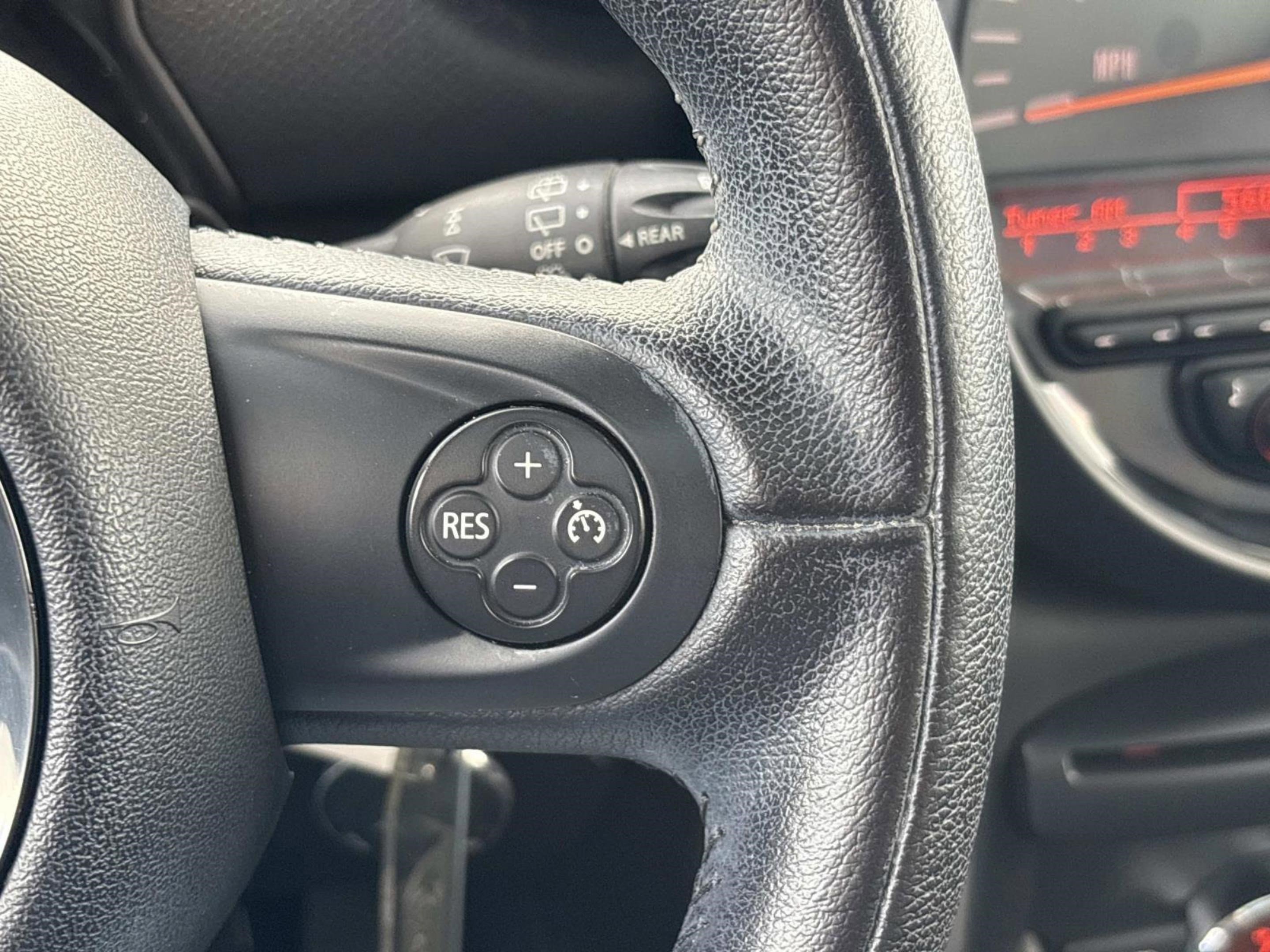 Used 2015 MINI Cooper Countryman image 30