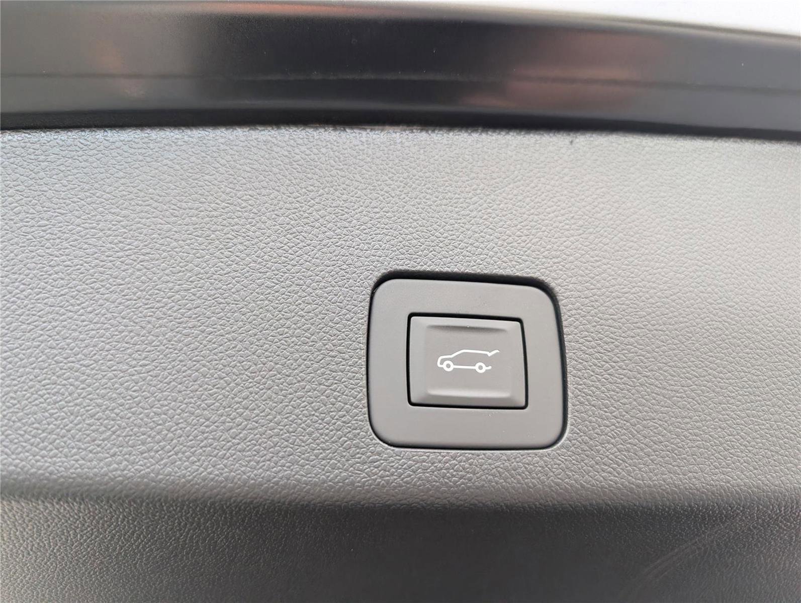 New 2026 Buick Encore GX Avenir w/ Avenir Technology Package image 11