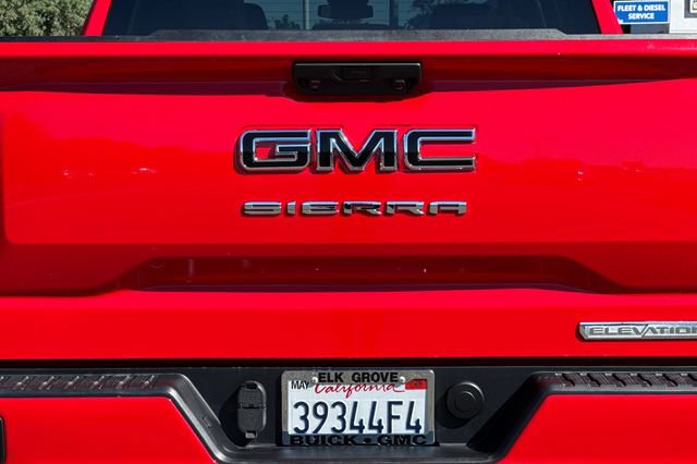 Used 2025 GMC Sierra 1500 Elevation w/ LPO, Elevation Black Package AWD/4WD image 50