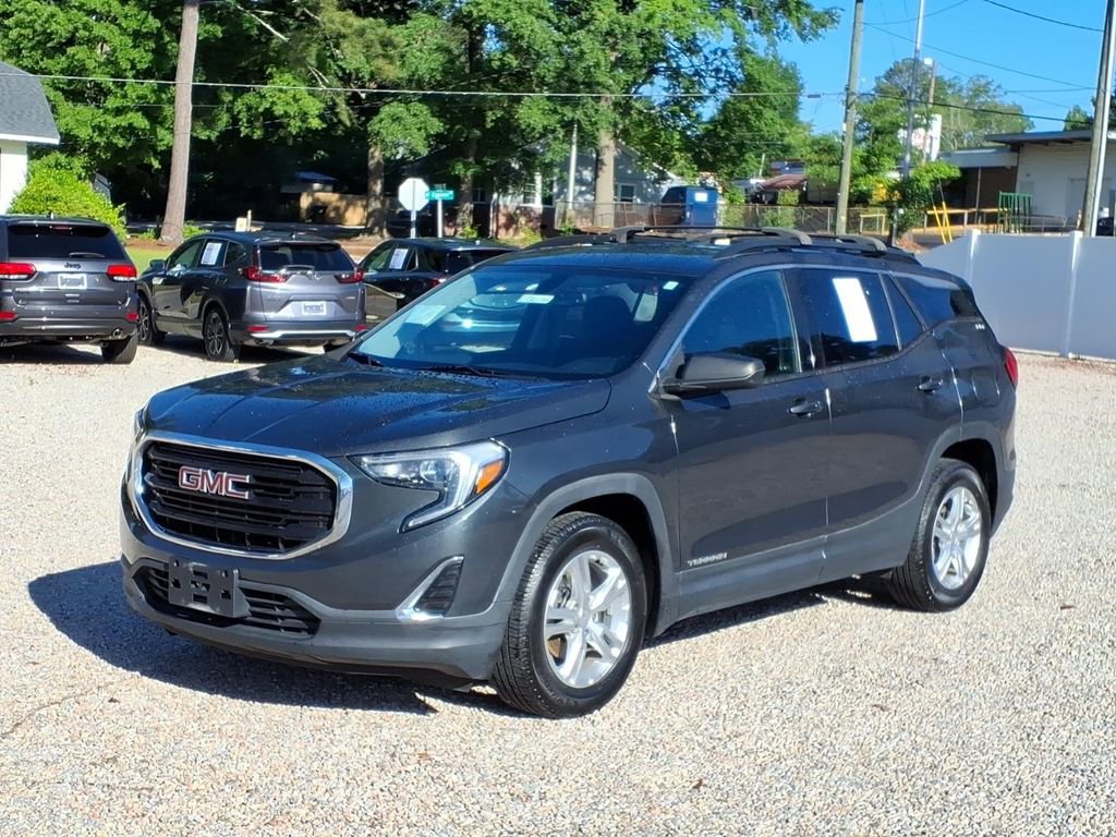 Used 2018 GMC Terrain SLE w/ Driver Convenience Package FWD image 3