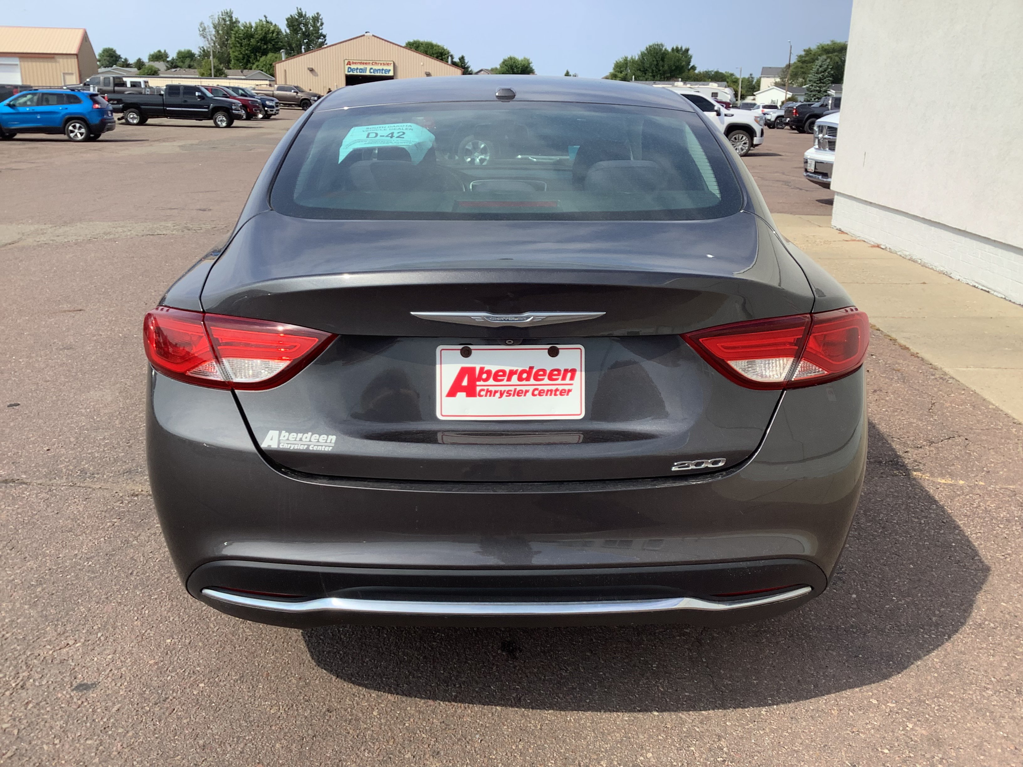 Used 2015 Chrysler 200 Limited w/ Convenience Group FWD image 5