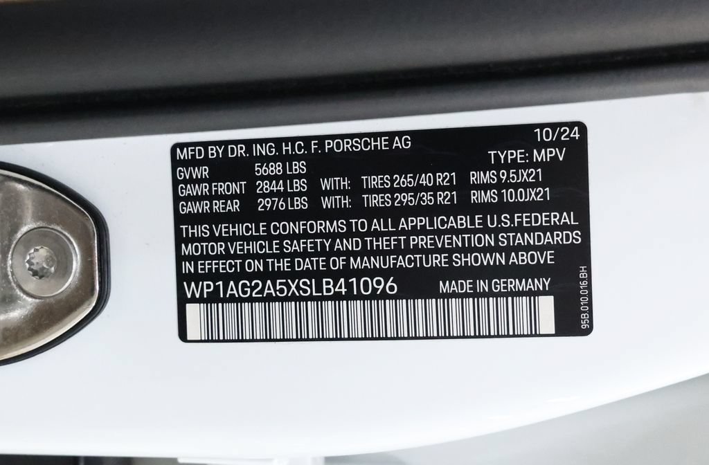 Used 2025 Porsche Macan S AWD/4WD image 83
