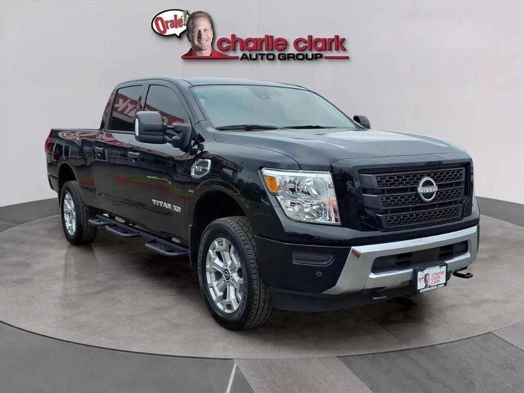 Used 2024 Nissan Titan SV w/ SV Convenience Package image 7