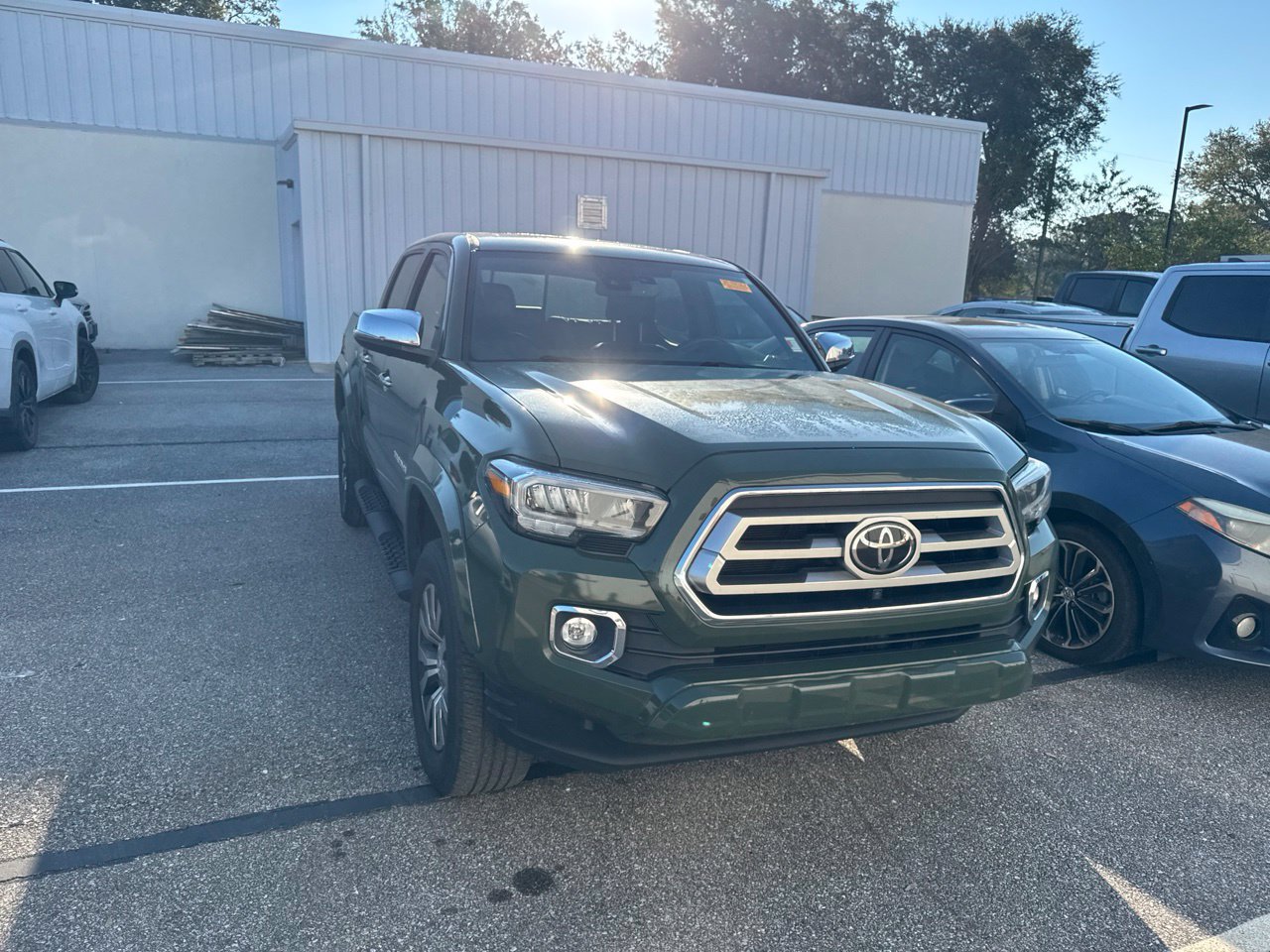 Used 2022 Toyota Tacoma Limited RWD image 7