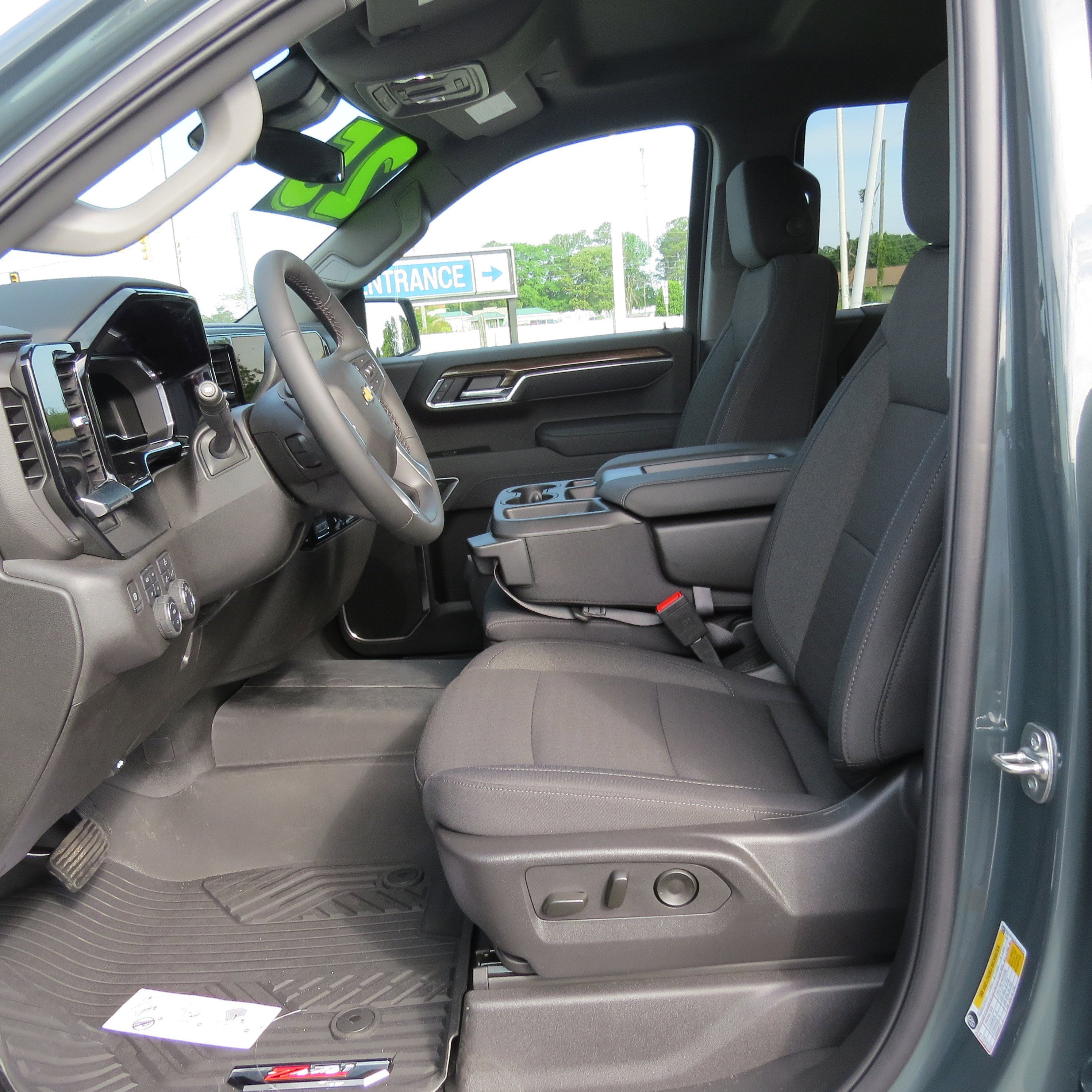 New 2025 Chevrolet Silverado 1500 LT image 13