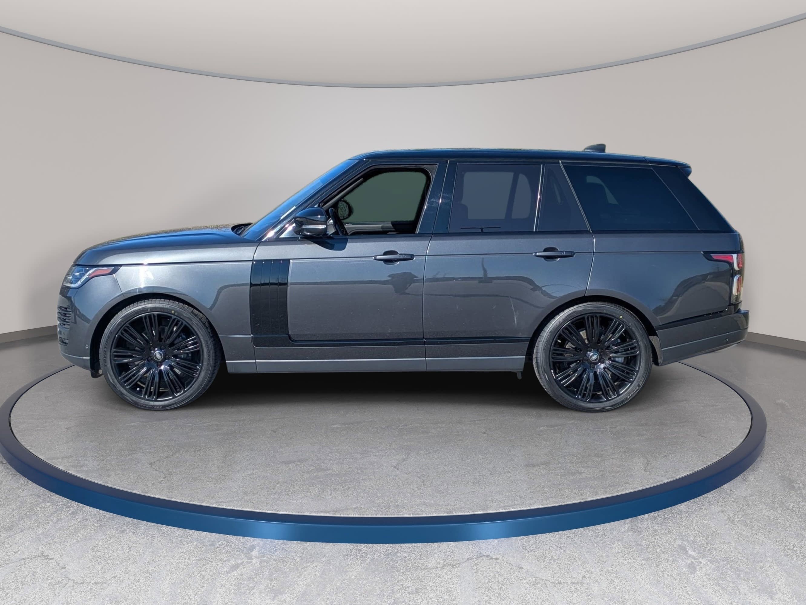Used 2019 Land Rover Range Rover Supercharged image 8