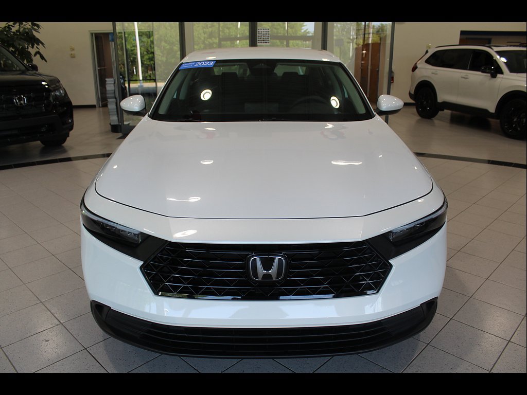 Certified 2023 Honda Accord LX image 2