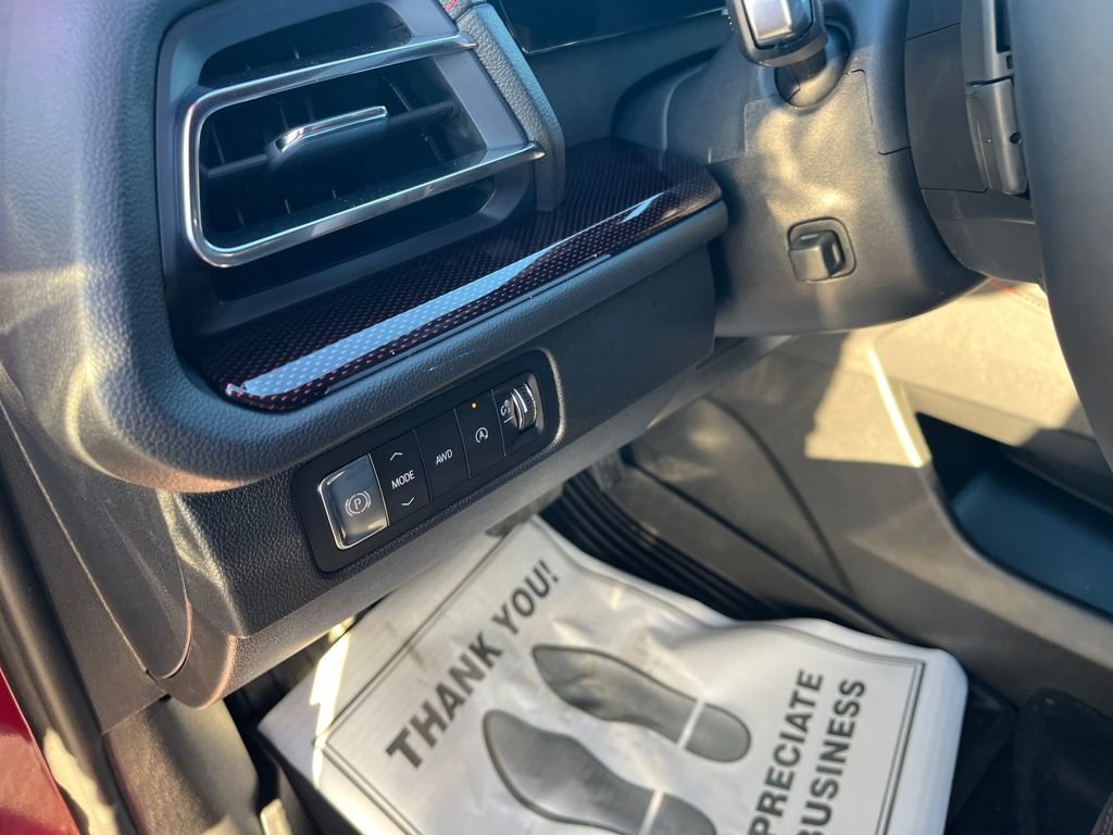 New 2026 Chevrolet Traverse RS image 13