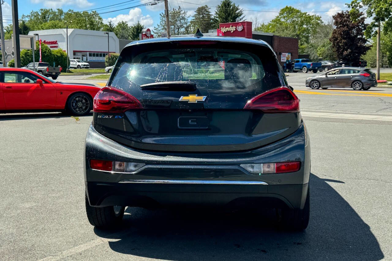 Used 2020 Chevrolet Bolt LT FWD image 5