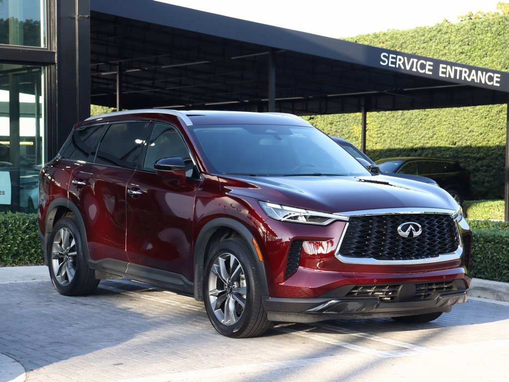 Certified 2025 INFINITI QX60 Luxe image 2
