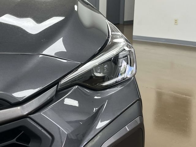 Used 2024 Subaru Crosstrek 2.5i Limited w/ Crosstrek Mirror Package AWD/4WD image 10