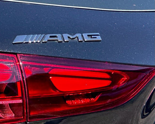 New 2026 Mercedes-Benz GLA 35 AMG 4MATIC image 6