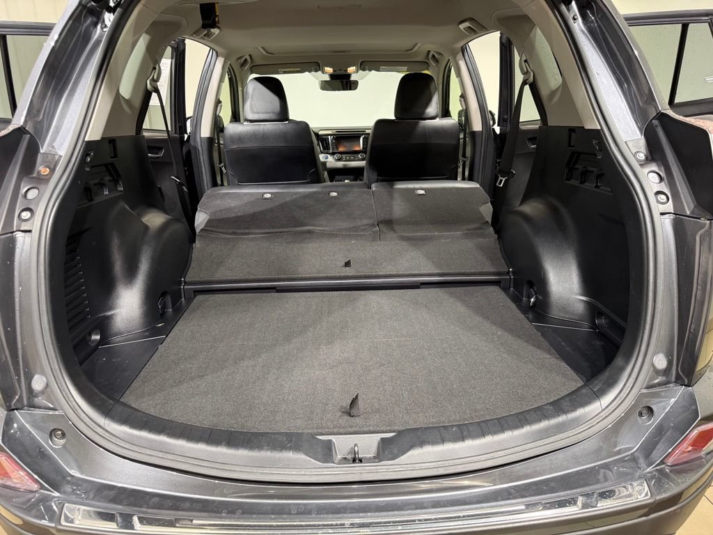 Certified 2018 Toyota RAV4 Limited AWD/4WD image 13
