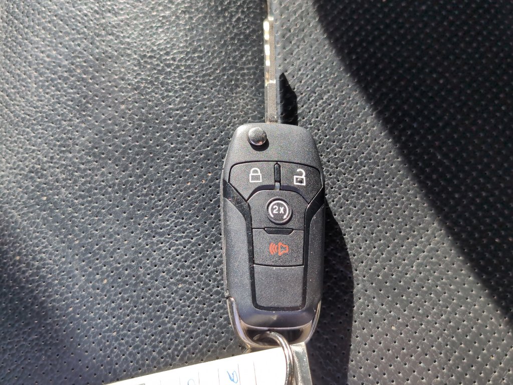 Used 2017 Ford F250 Lariat w/ Chrome Package image 38