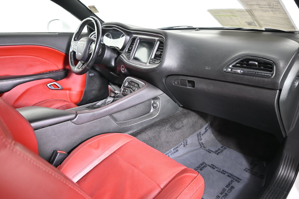Used 2019 Dodge Challenger SXT w/ Plus Package RWD image 14