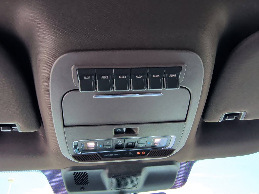 New 2027 Ford F250 King Ranch w/ FX4 Off-Road Package AWD/4WD image 23