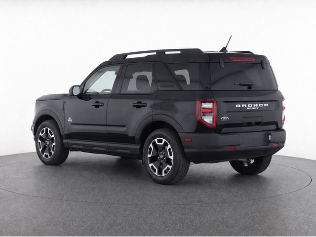 Used 2021 Ford Bronco Sport Outer Banks w/ Outer Banks Package AWD/4WD image 3
