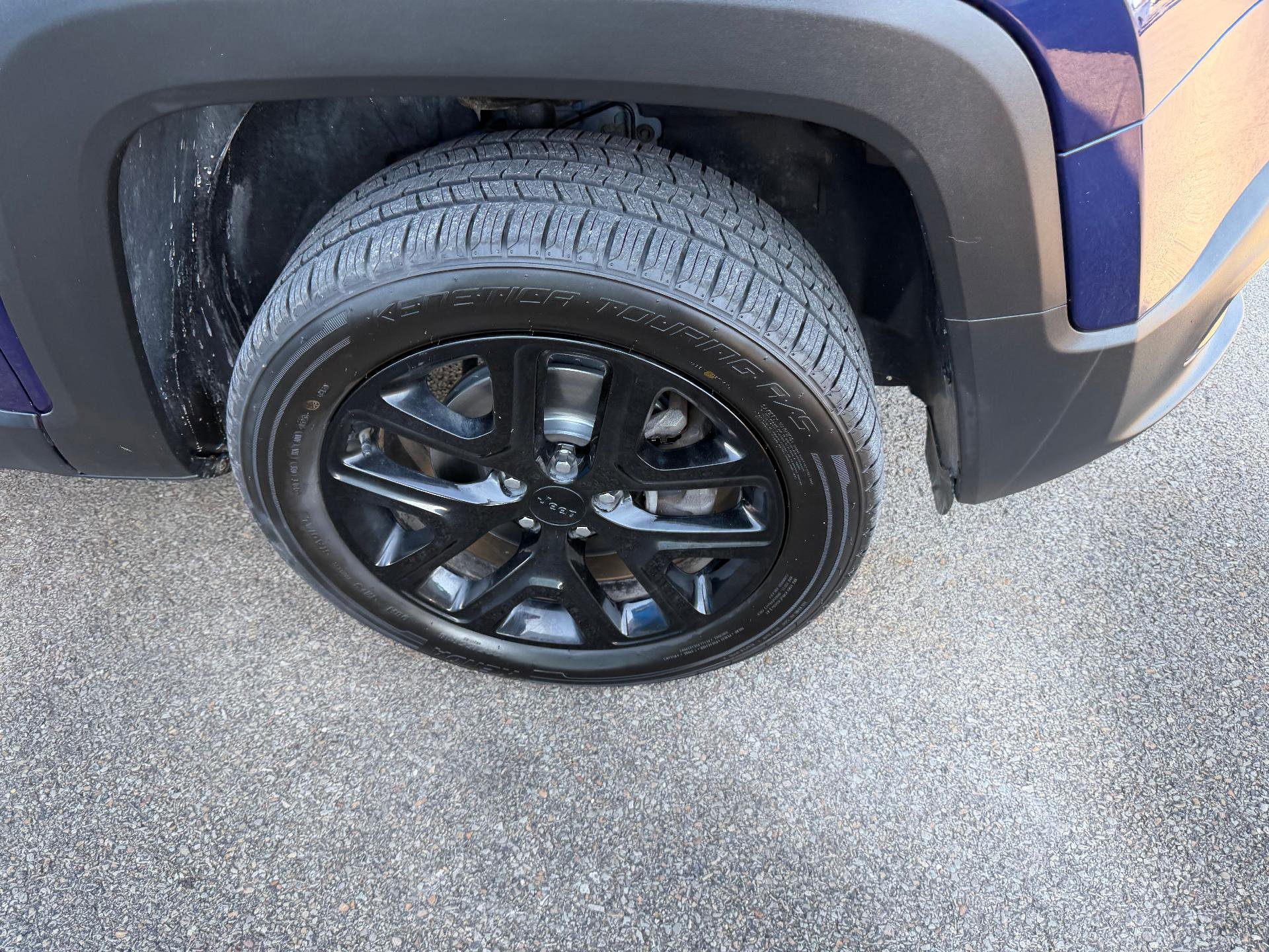 Used 2018 Jeep Renegade Altitude image 9