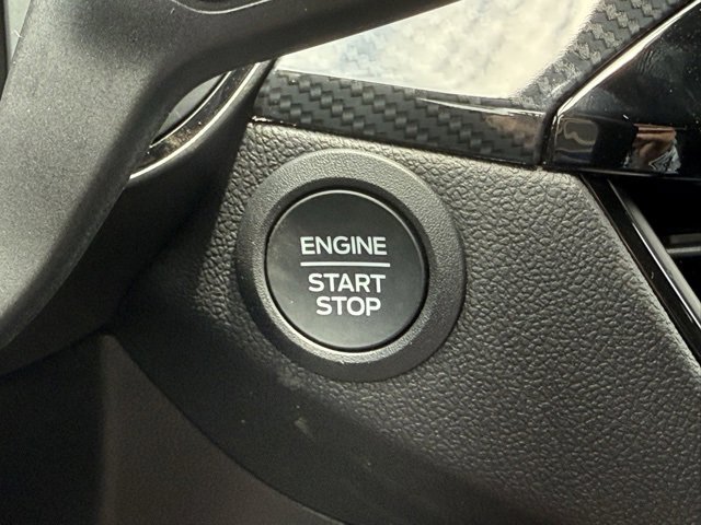 New 2025 Ford Escape ST-Line w/ Cold Weather Package image 29