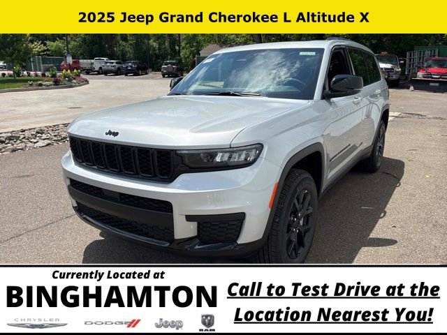 New 2025 Jeep Grand Cherokee L Altitude image 3