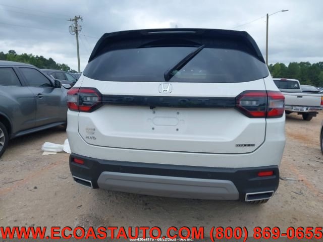 Used 2025 Honda Pilot Touring image 9
