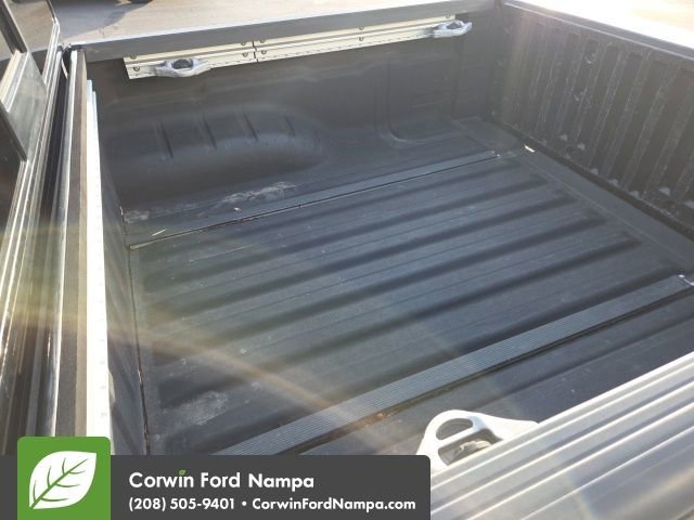 Used 2015 Nissan Frontier PRO-4X w/ Pro-4x Luxury Package image 6