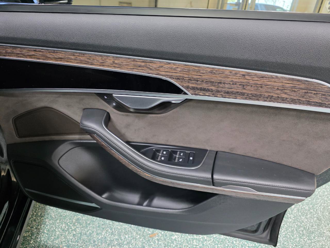 Used 2019 Audi A8 L 3.0T w/ Executive Package image 24