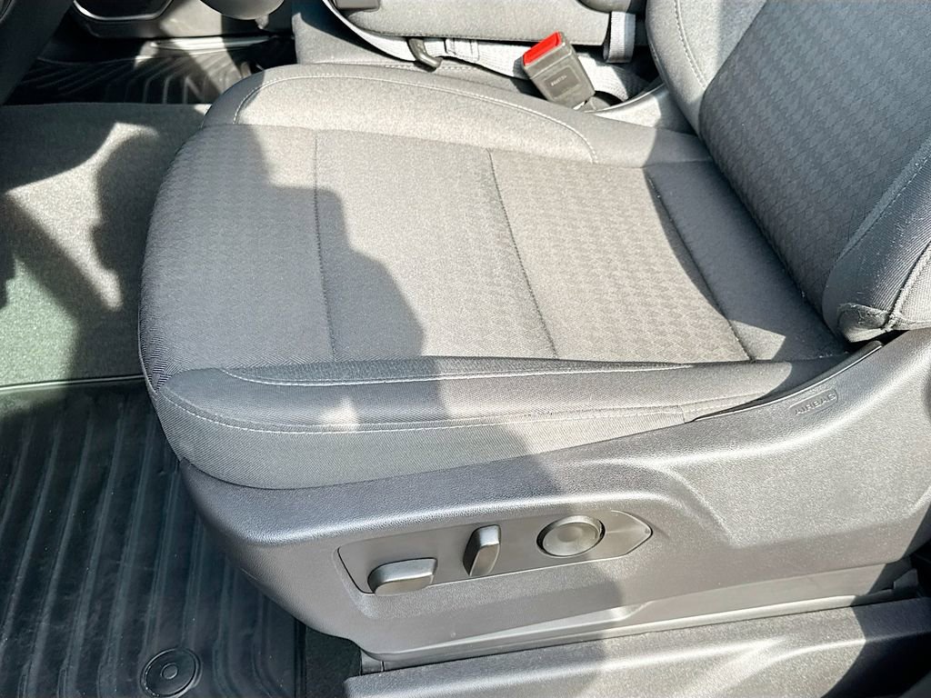 Used 2025 Chevrolet Silverado 1500 LT image 18