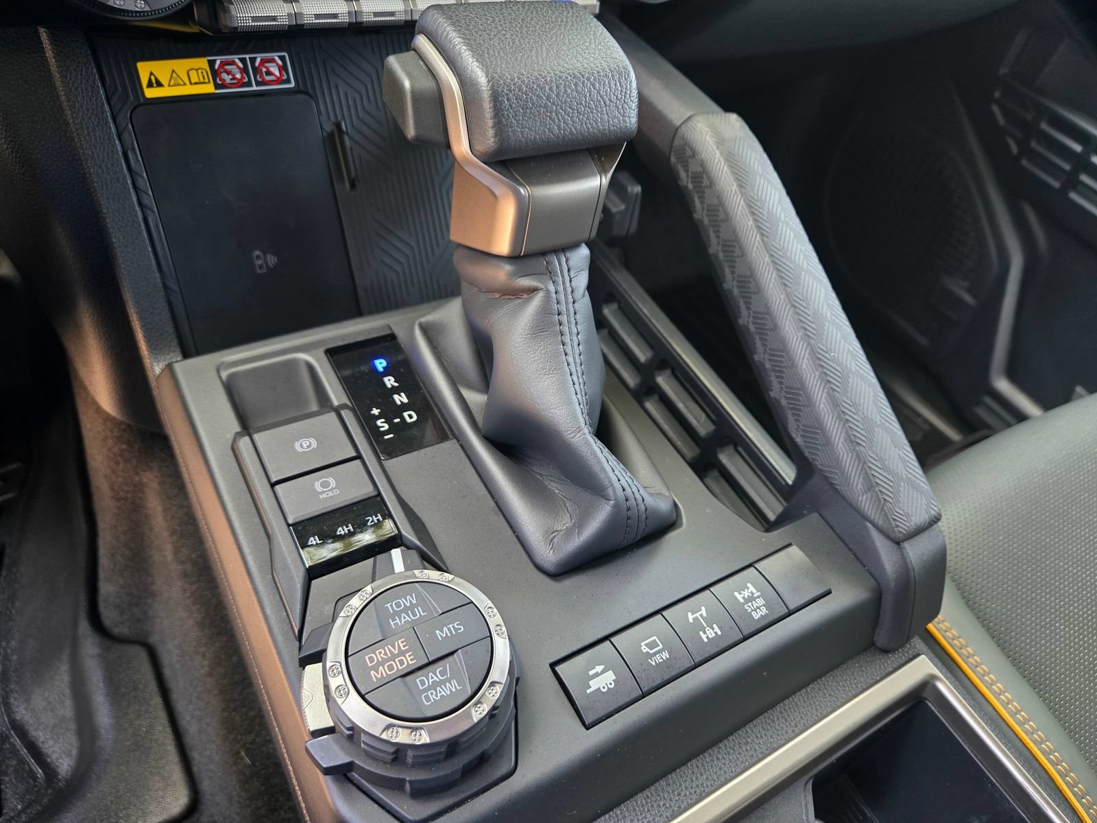 Used 2025 Toyota 4Runner Trailhunter AWD/4WD image 21