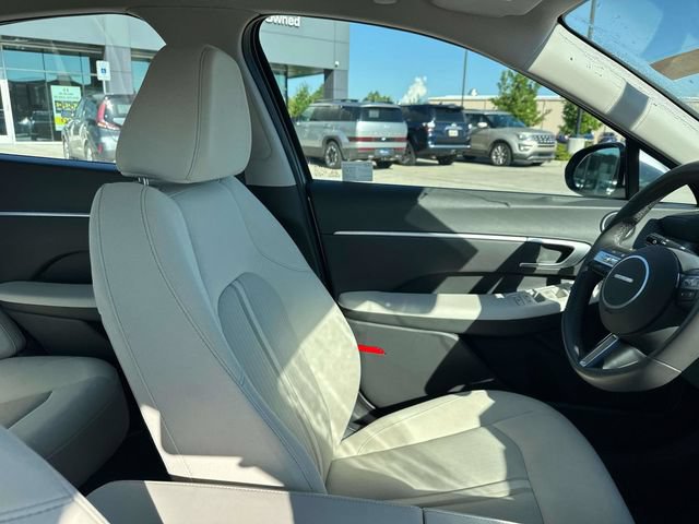 Certified 2025 Hyundai Sonata SEL FWD image 17