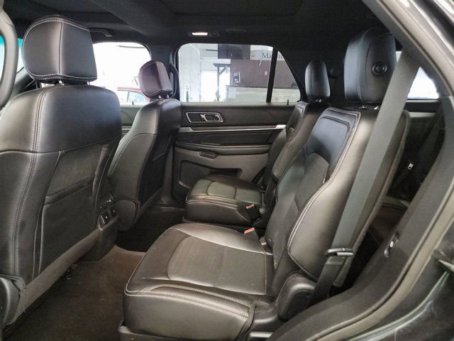 Used 2017 Ford Explorer Limited image 9