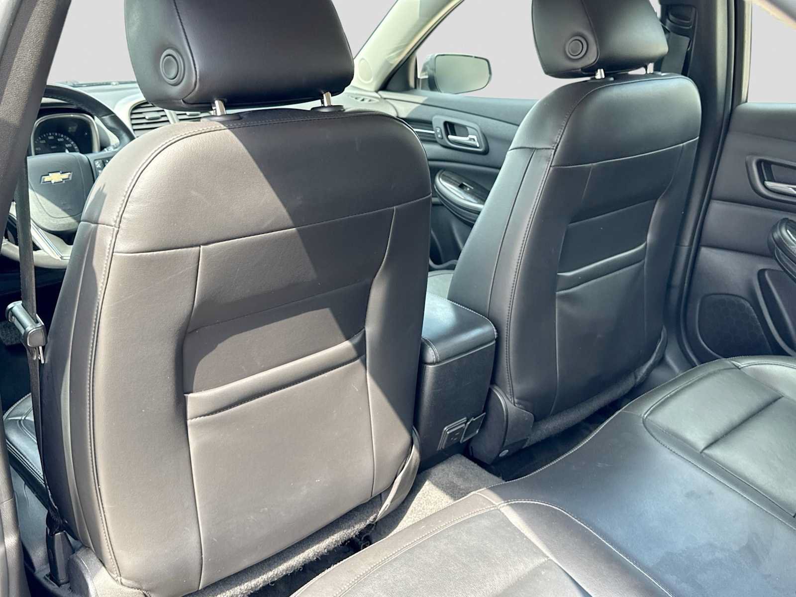 Used 2015 Chevrolet Malibu LT w/ Leather Package FWD image 18