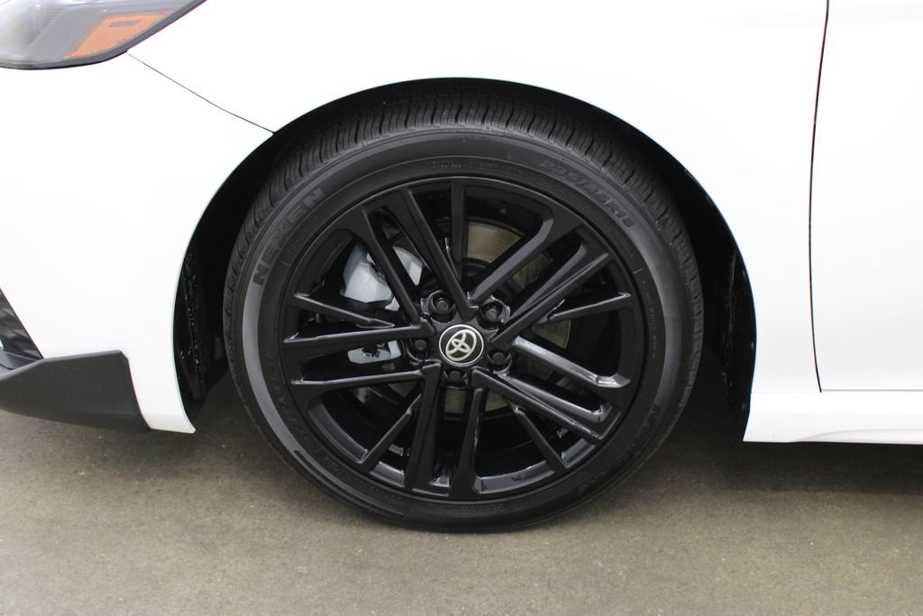 Used 2025 Toyota Camry SE FWD image 26