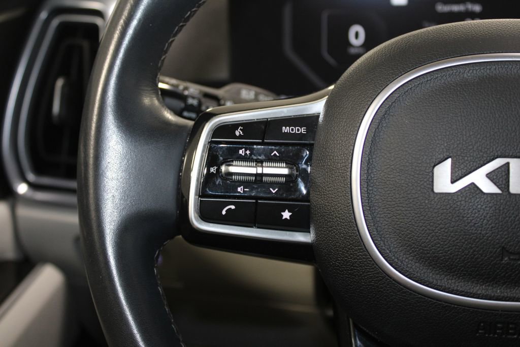Used 2024 Kia Sorento SX image 38