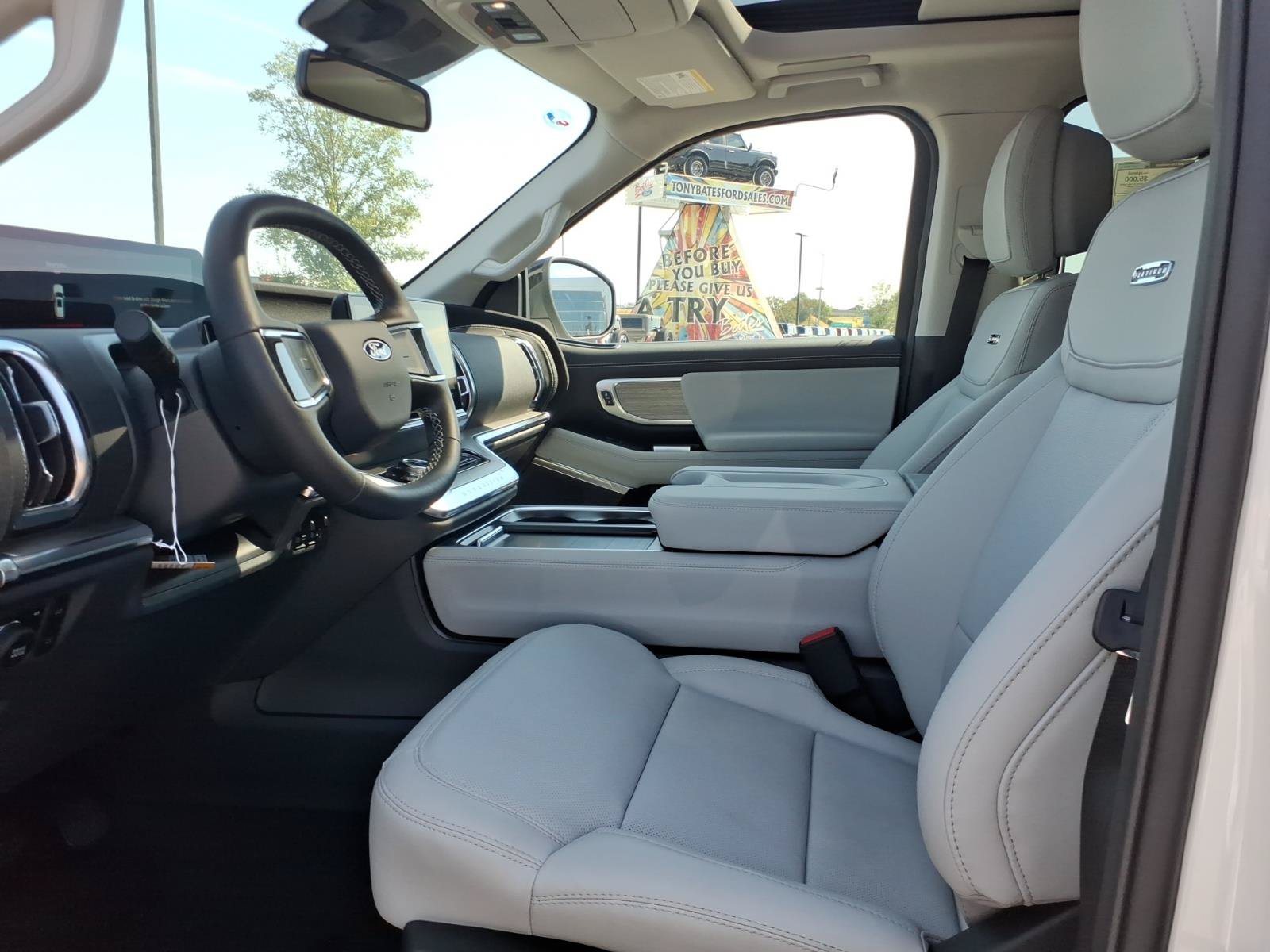 New 2027 Ford Expedition Max Platinum w/ Driver's Package AWD/4WD image 10