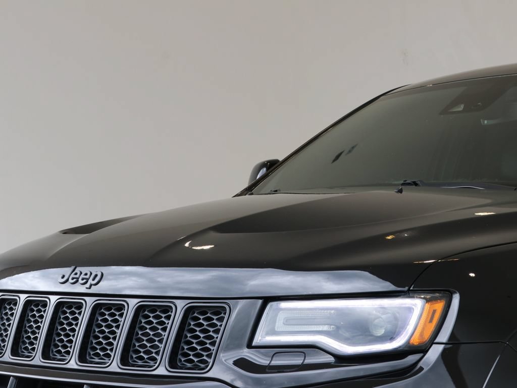 Used 2019 Jeep Grand Cherokee SRT w/ Trailer Tow Group IV AWD/4WD image 57