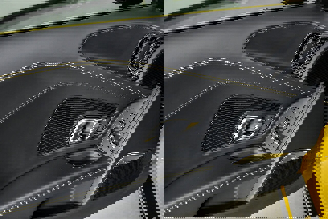 Used 2020 Audi R8 V10 w/ Carbon Exterior Package image 21