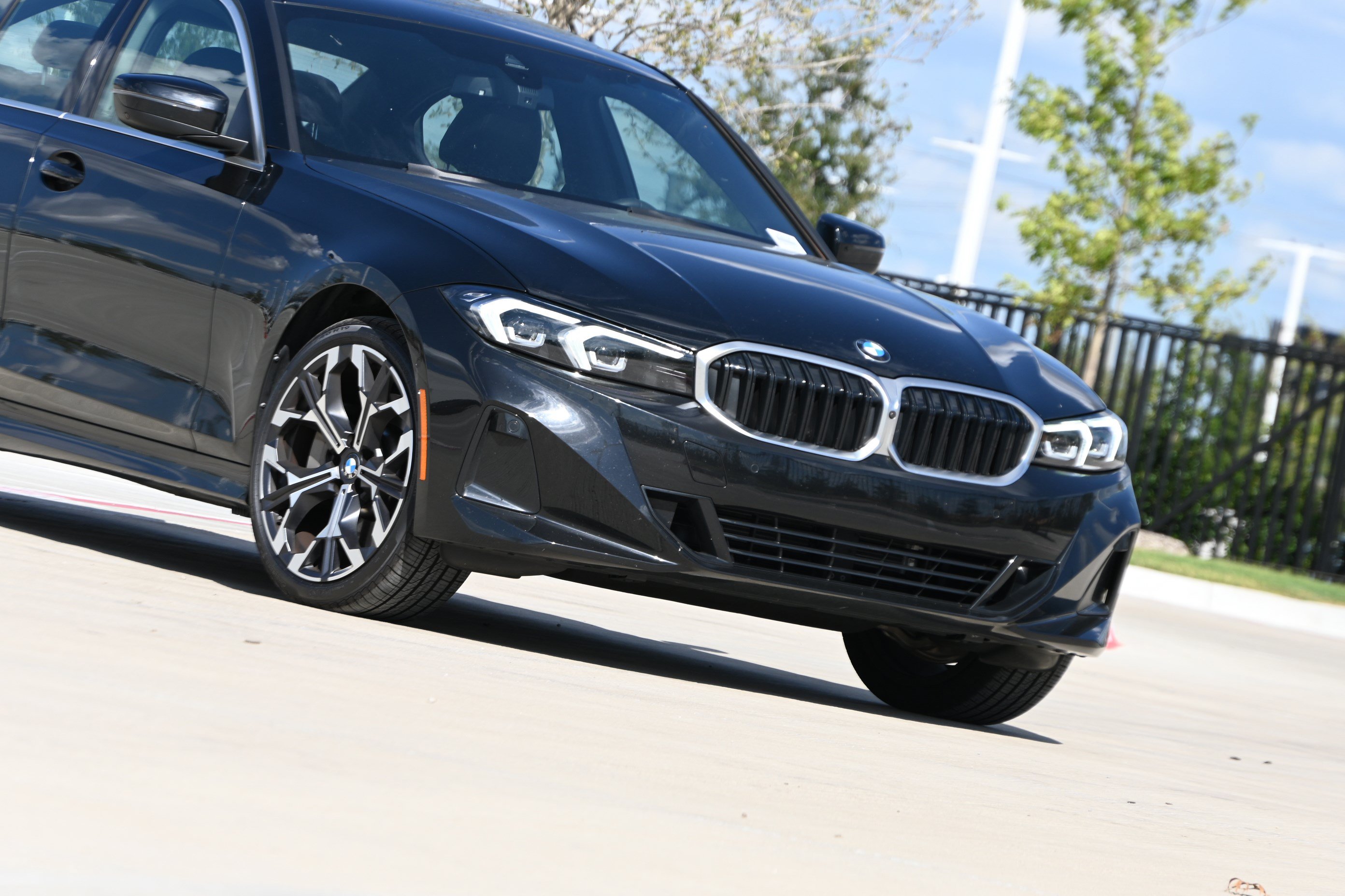 Certified 2025 BMW 330i Sedan RWD image 38