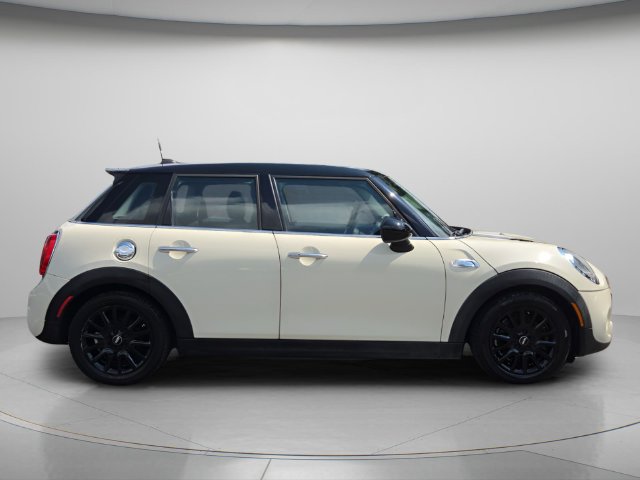 Used 2018 MINI Cooper S FWD image 8